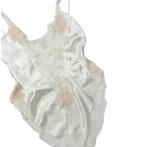 Victoria Secret Vintage white M satin floral embroidered lace bodysuit